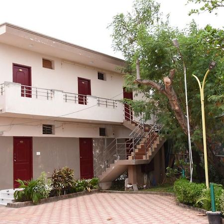 Park Beach Resort Chennai Exterior photo