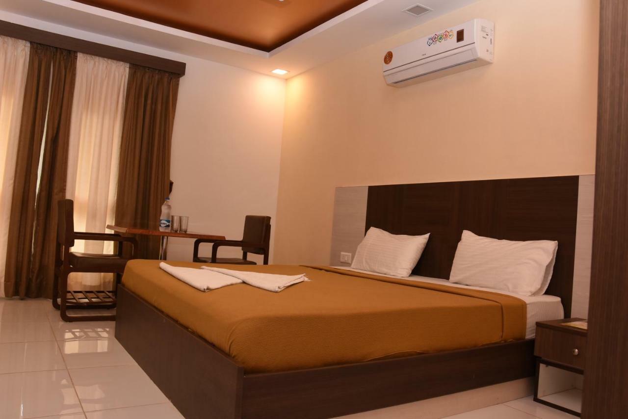 Park Beach Resort Chennai Exterior photo