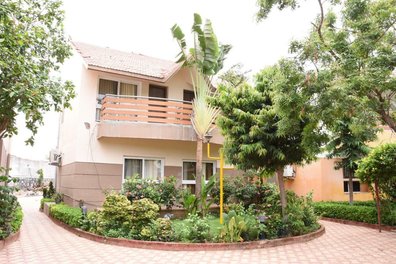 Park Beach Resort Chennai Exterior photo